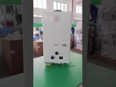 Guarda: Scaldabagno a gas da 13L con display nero elegante e manopola per case moderne in vetrina